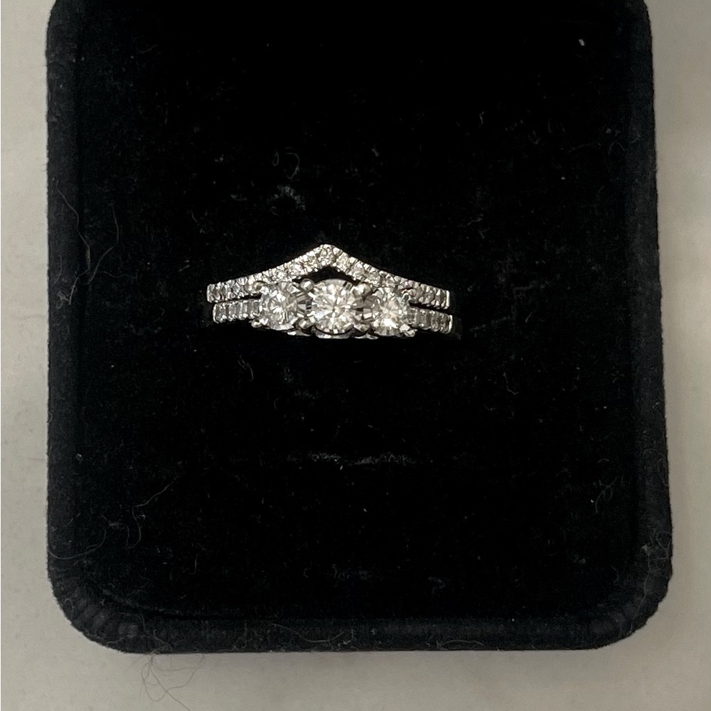 10k White Gold Diamond Ring Set